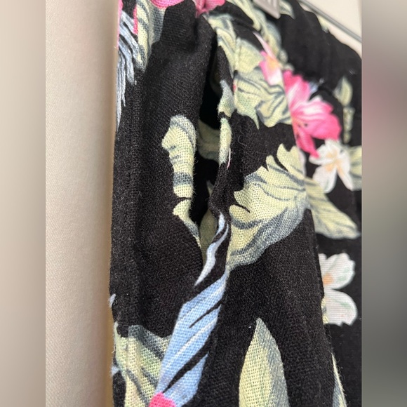 Caribbean Joe & Company floral wide-legged crop pants size Large - Picture 3 of 6
